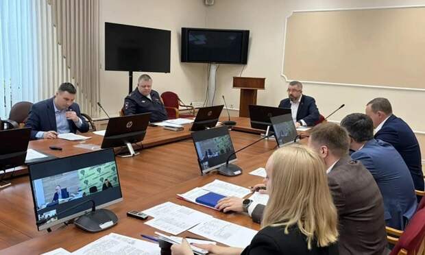 Пешеходы чаще попадают в ДТП по своей вине: в правительстве Поморья обсудили безопасность на дорогах