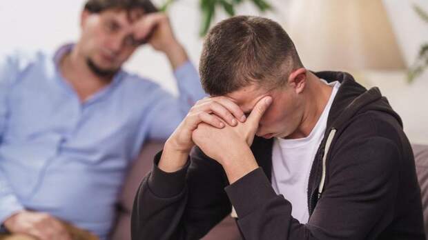 6 фраз, которые нельзя говорить повзрослевшим детям