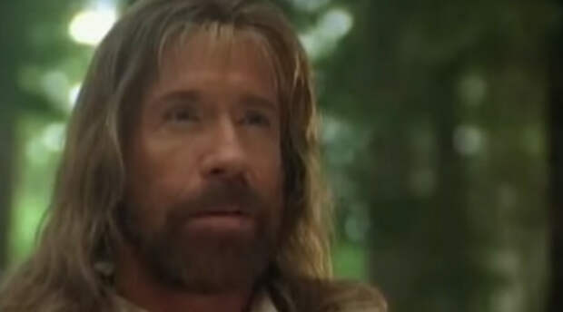 Умер легендарный Чак Норрис