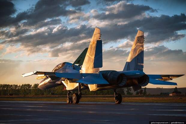 rcwYC57YFSk.jpg
