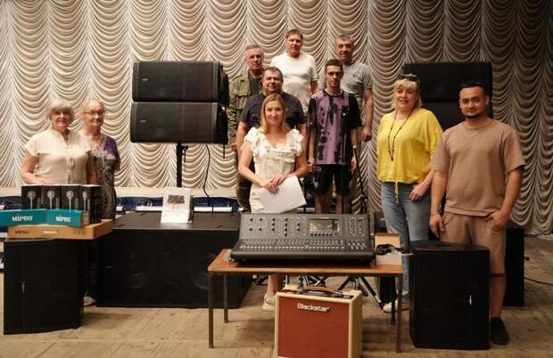 Росконцерт передал во Дворцы культуры ЛНР комплекты звуковой аппаратуры