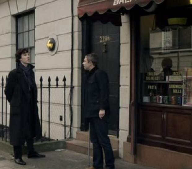 Холмс жил на улице. 221 B Baker Street из Шерлока.