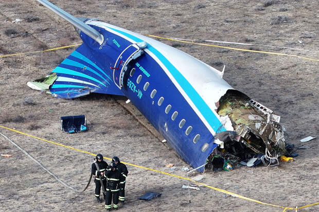 Россия и Азербайджан урегулировали последствия крушения самолета под Актау