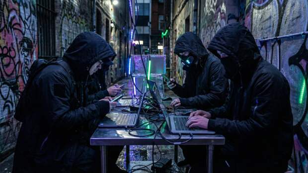 В Тольятти менеджер банка не дала мошенникам отнять крупную сумму у пожилой женщины