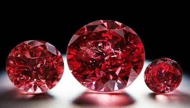 Красный алмаз.