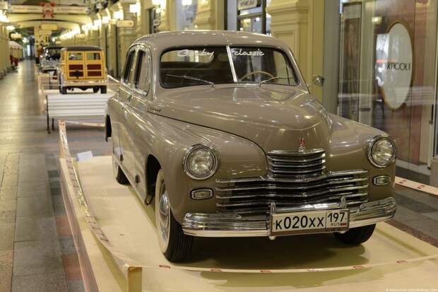 Автомобильный ГУМ авто, гум, выставка, советские автомобили