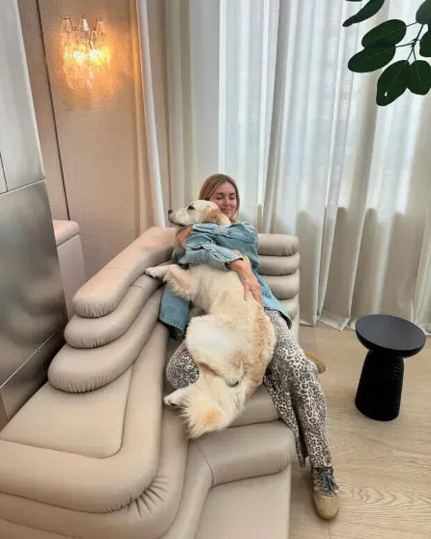 Кьяра Ферраньи с другом/Фото: chiaraferragni/Instagram*