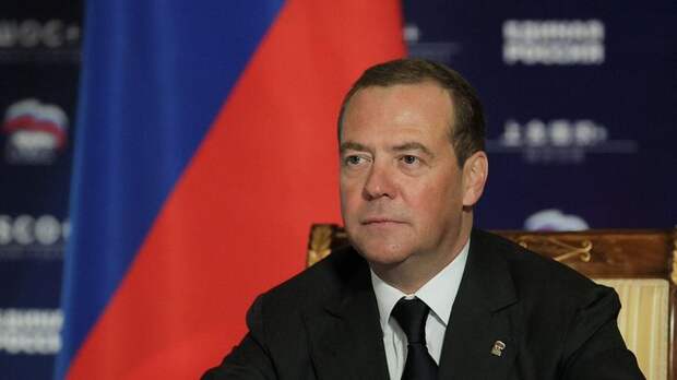 Хочешь гадости говорить – говори: Медведев призвал изменить закон об иноагентах