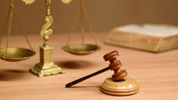 Экс-судью из Тамбова оштрафовали на 600 тысяч рублей за неправосудные решения