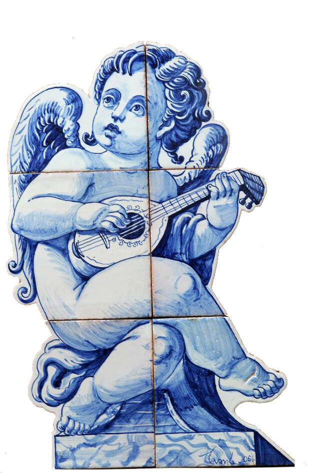 Азулейжу, или азулейжос (порт. azulejo) — керамические панно