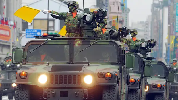 Китай призвал США прекратить поставки вооружения Тайваню