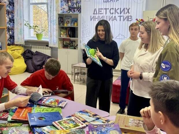 Студотряды Крыма передали более 1,3 тысячи книг в детские социальные учреждения