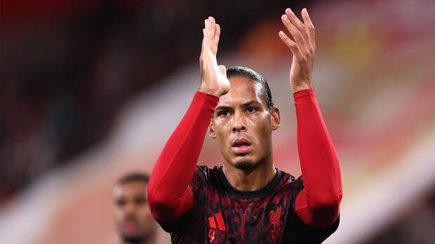 Ван Дейк попрощался с Салахом и Робертсоном: «Вы уходите как легенды»