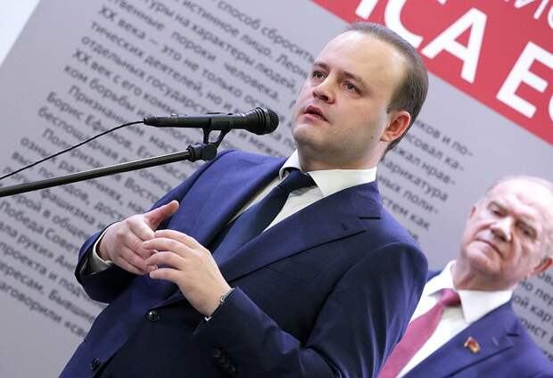 Проблему мигрантов, законных и незаконных, а также новообращенных наших новых соотечественников, которые не бельмеса не петрят в русском языке, не говоря уже о законах, культуре, истории — мы...-11