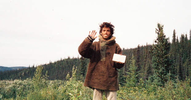 Путешественник Кристофер Маккэндлесс (Chris McCandless) Путешественник Кристофер Маккэндлесс (Chris McCandless) история, самоубийство, трагедия, факты, фото