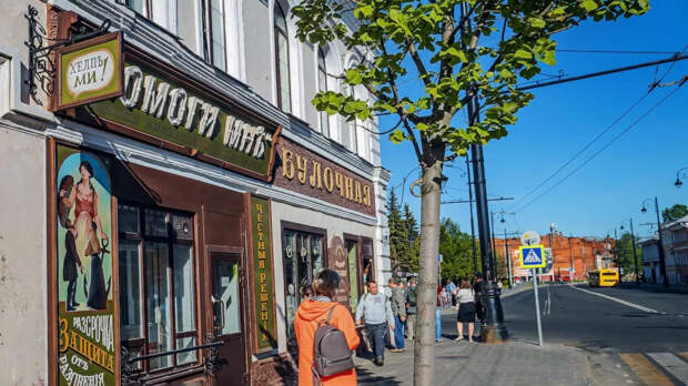 Обязательное использование русского языка в коммерции не вводится, заявили в ГД