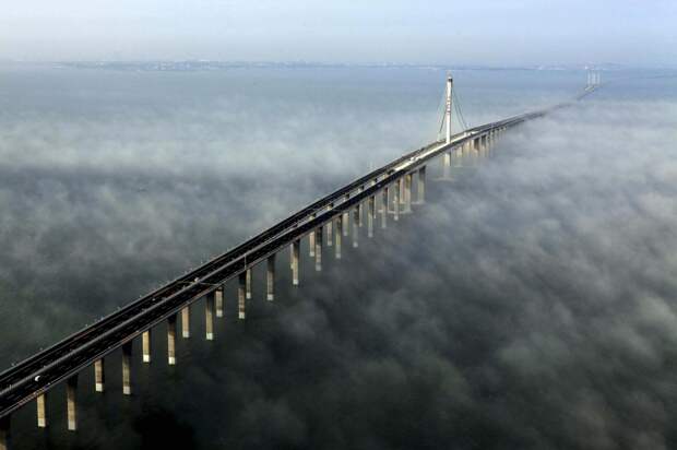 20-fabulous-bridges-as-if-they-are-leading-to-other-dimensions-artnaz-com-17