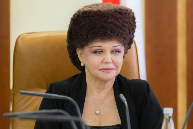 penteado_Valentina_Petrenko_01.jpg penteado_Valentina_Petrenko_01.jpg
