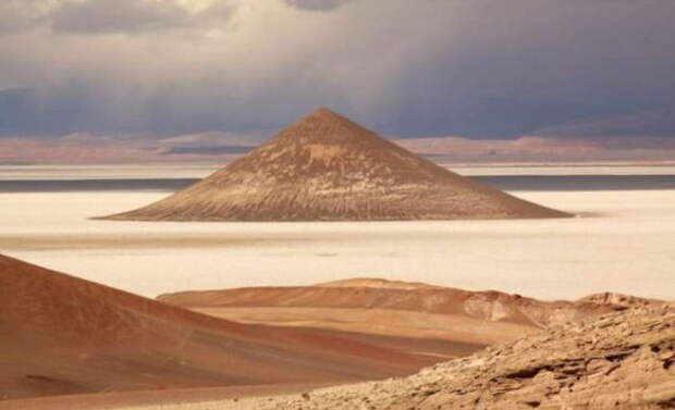 Коно де Арита — Таинственная природная пирамида Аргентины