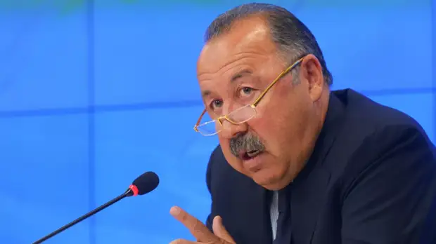 Газзаев высказался о совмещении тренером вратарей ЦСКА работы в клубе и сборной Азербайджана