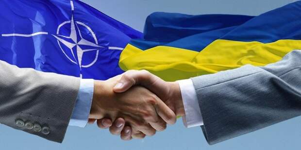 НАТО ставит Украину на колени