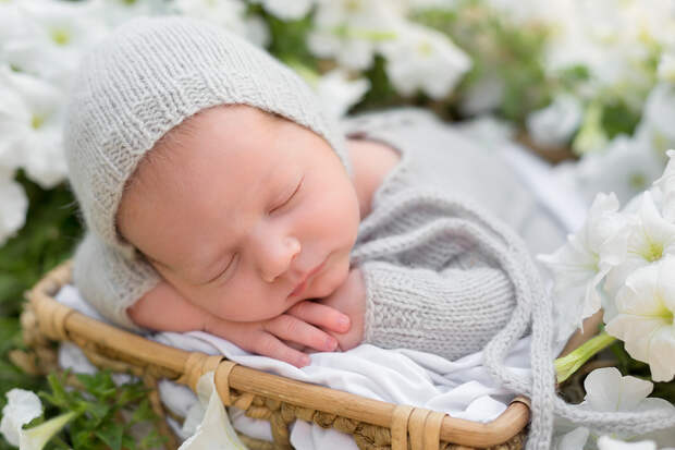 Как назвать ребенка в 2026 году: 100+ классических, модных и нестандартных имен для мальчиков и девочек