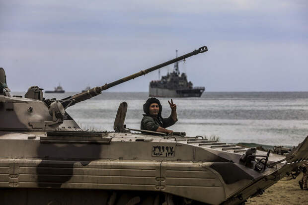 Журналист Головашин: конфликт США и Ирана выгоден России и Китаю