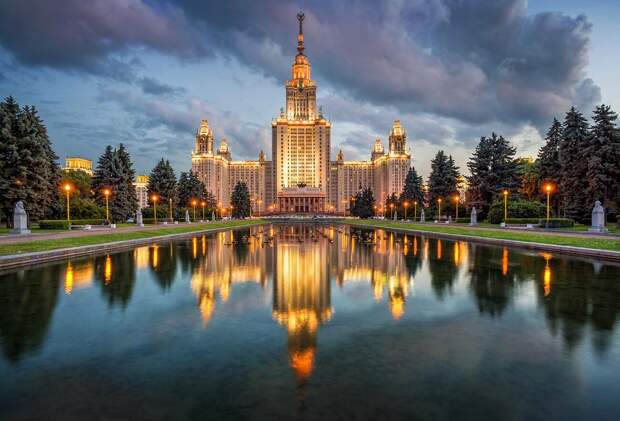 Не город, а красивая картинка! 8 самых-самых площадей Москвы