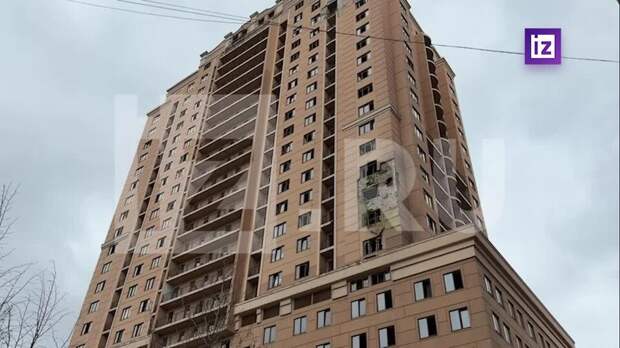 Кадры последствий удара БПЛА по дому в Донецке