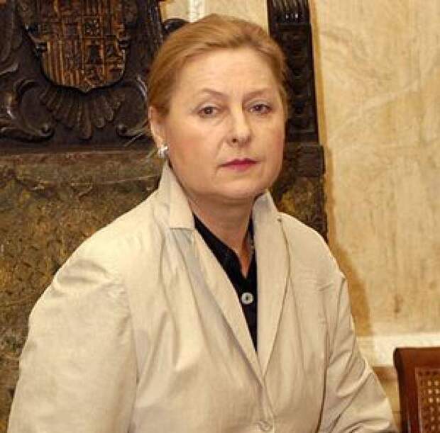 Елена Чавчавадзе: «А революционеры однозначно продавали душу дьяволу...» Елена Чавчавадзе: «А революционеры однозначно продавали душу дьяволу...»