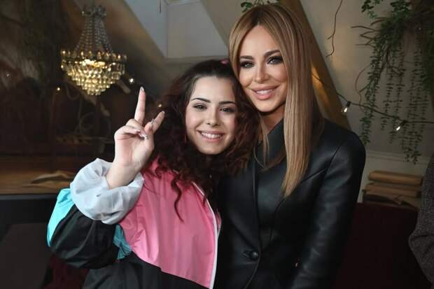 Ани Лорак показала повзрослевшую дочь Софию