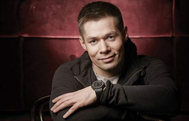 Стас Пьеха: кимоно, афера и ампутация – шокирующая история биологического отца певца