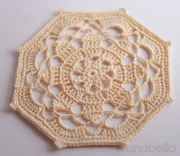 Вязание крючком каботажное судно бежевый model by Anabelia