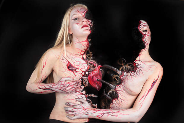 Человеческое тело вместо холста: удивительный бодиарт Гезин Марведель
