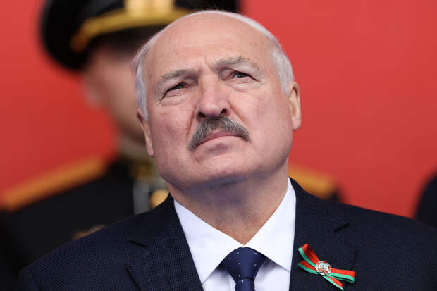 Лукашенко заявил, что переживал за нынешний парад Победы в Москве