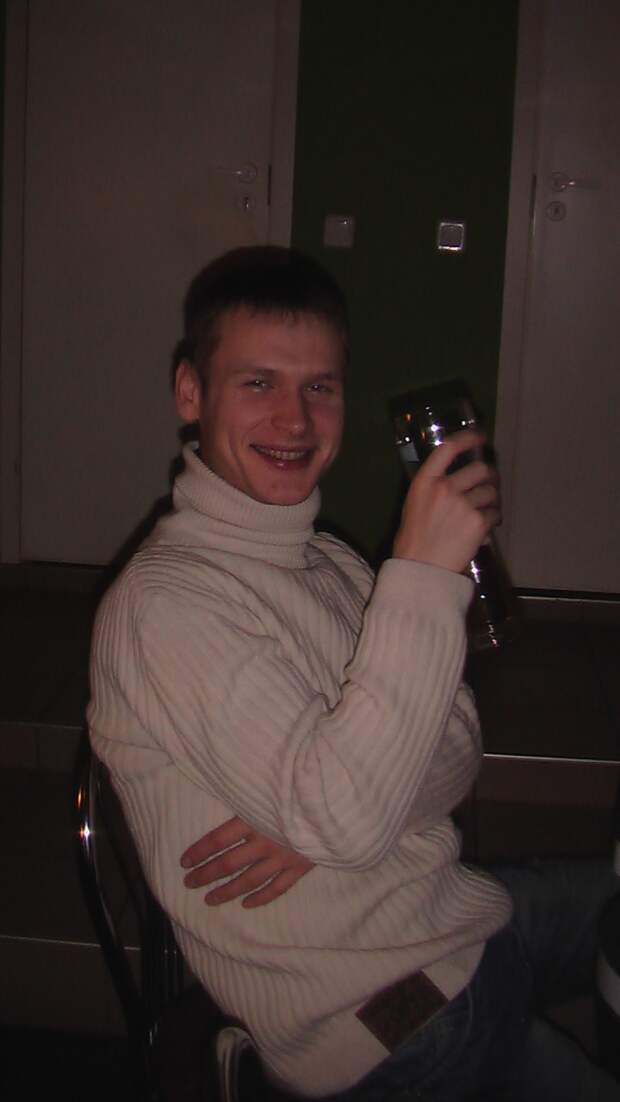 в тетрадке 50 заданий. за 5 одинаковых. в августе мише купили. 50 тетрадей в клетку. в августе мише купили.