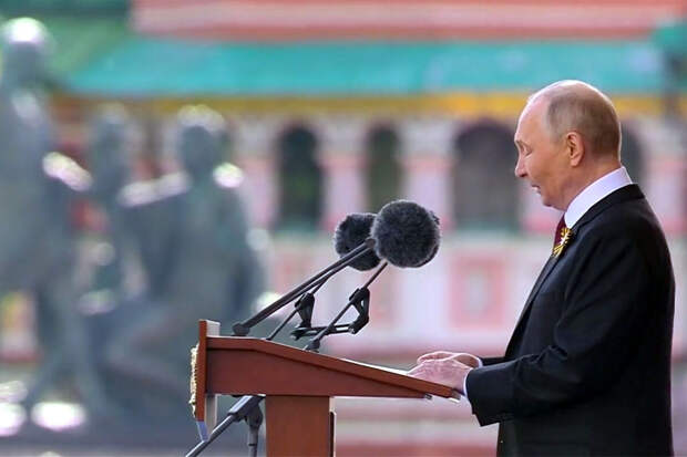 Песков назвал речь Путина на 9 Мая масштабной