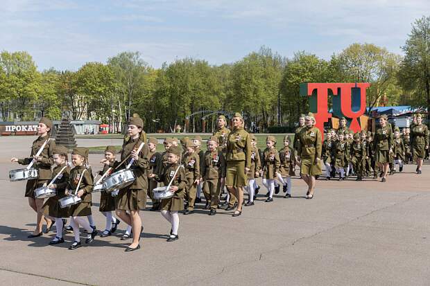 Первый парад дошкольников прошел в Туле в преддверии Дня Победы