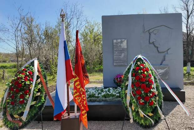 «Комбат» возвращается в строй: добровольцы бригады «Волки» подняли из забвения братскую могилу легендарного политрука