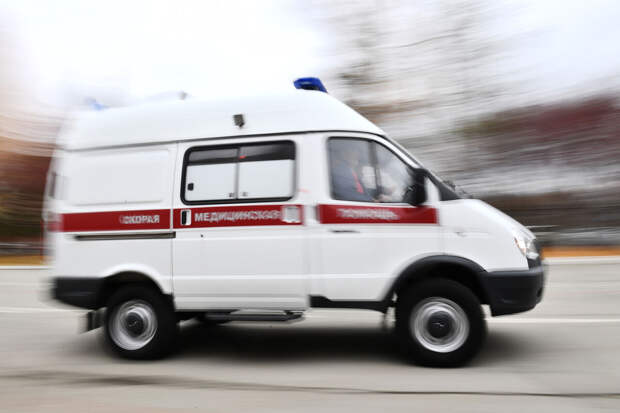 В Саратове найденного на улице подростка без сознания госпитализировали