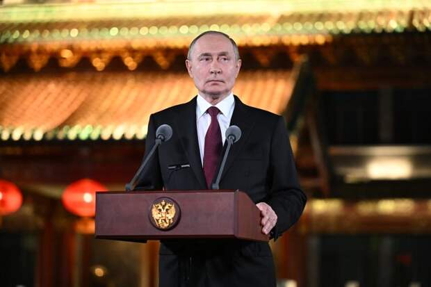 Ушаков: идет активная работа по подготовке визита Путина в Китай