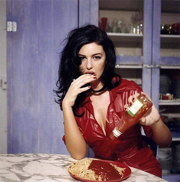 beautifulneverseenmonicabellucci-14-900x906