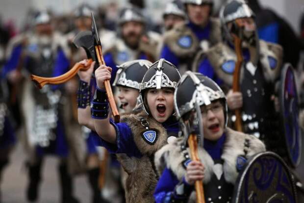UpHellyAa07 Шетландский праздник Апхеллио