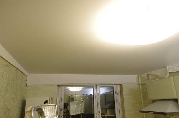 Как я делал натяжной потолок на кухне натяжные потолки, потолок, ремонт