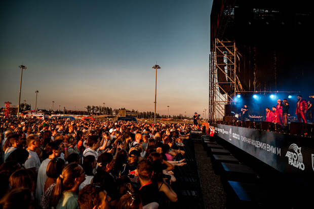 Полина Гагарина выступит на фестивале Игора Драйв 2026