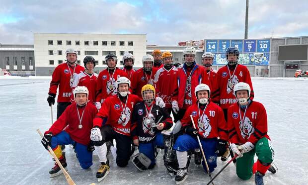 «Медведи»-хоккеисты из Коряжмы взяли серебро на турнире в Сыктывкаре