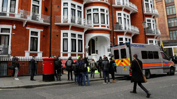 Сноуден прокомментировал задержание Ассанжа