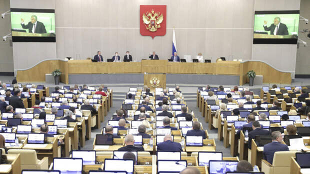 Госдума приняла в первом чтении закон о роли СССР и Германии в ВОВ