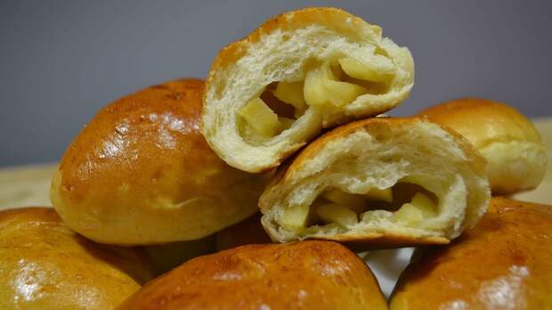 Пирожки с яблоками