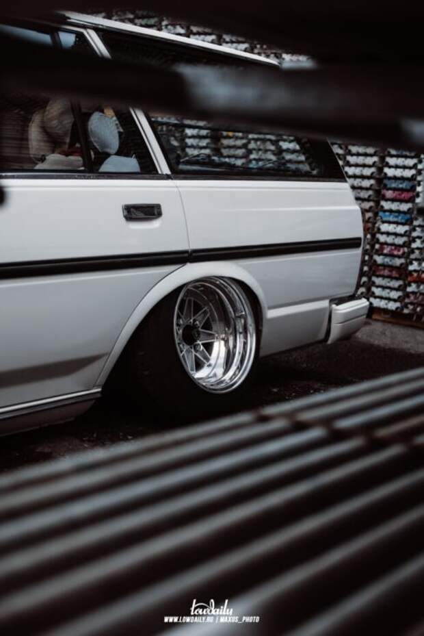 toyota mark ii — wagon yx76 — 1991 lowdaily 17